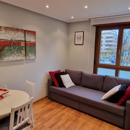 Balmes 8 - 6 Pax Centrico Y Plaza De Garaje - Vut-4831-as Χιχόν