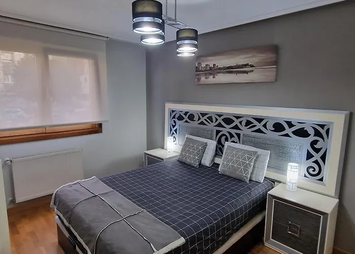 Balmes 8 - 6 Pax Centrico Y Plaza De Garaje - Vut-4831-as Gijon