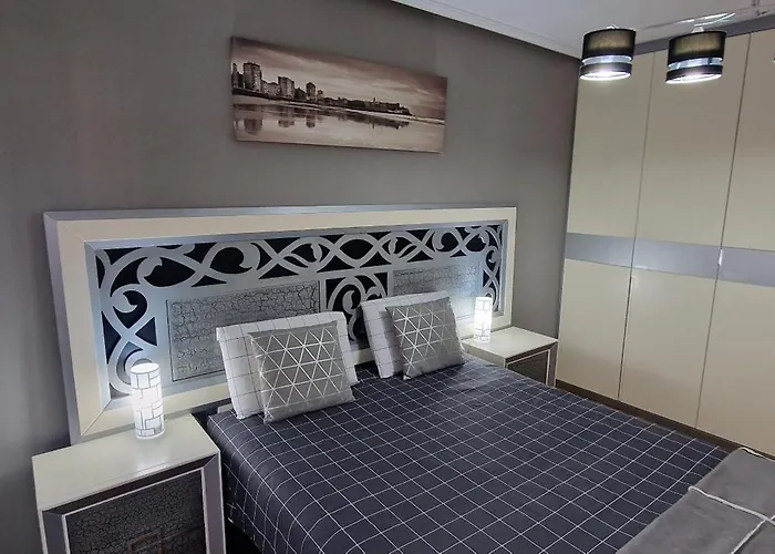 Balmes 8 - 6 Pax Céntrico Y Plaza De Garaje - Vut-4831-as Gijón